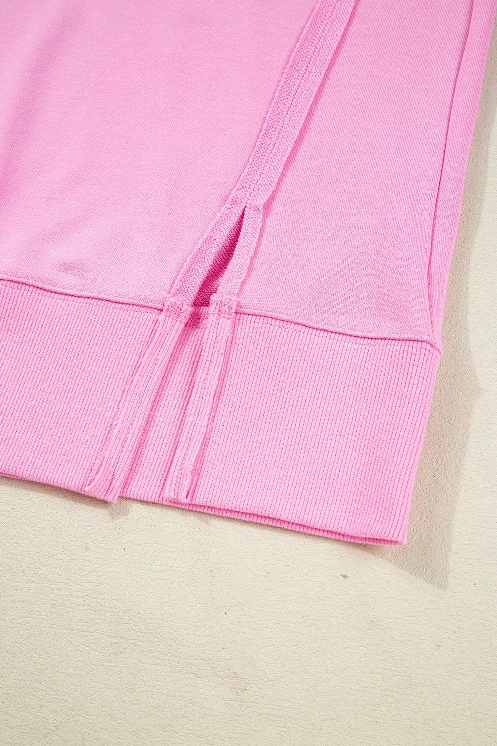 PREORDER: Who wants hugs & kisses 1.5.26 osym