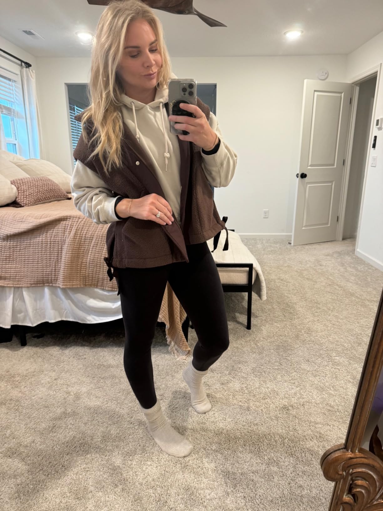 PREORDER: RERUN; Wrenlee Fleece Vest 10.13.25 osym