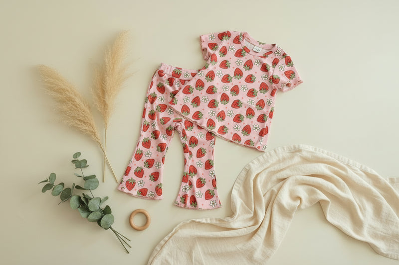 Strawberry Flower Flare Set