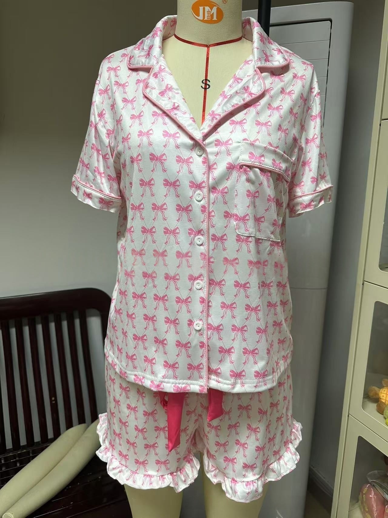 PREORDER: More Kisses PJ Set 1.5.26 osym